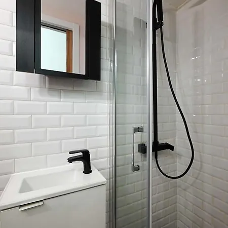 Renovated, Chic For Two *